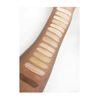 Shape Tape Hydrating Foundation